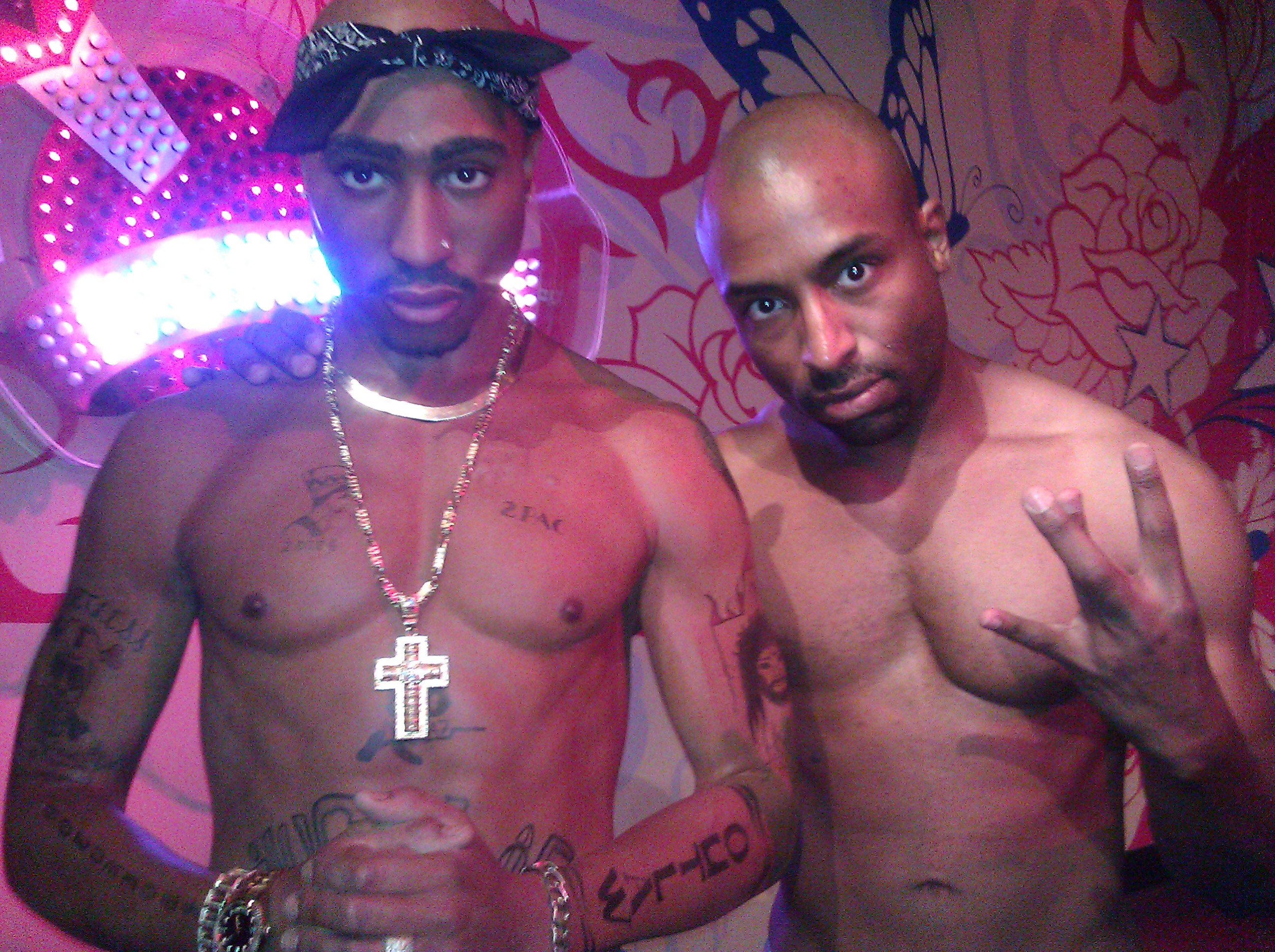 Josh Harraway as Tupac wax museum statue comparison